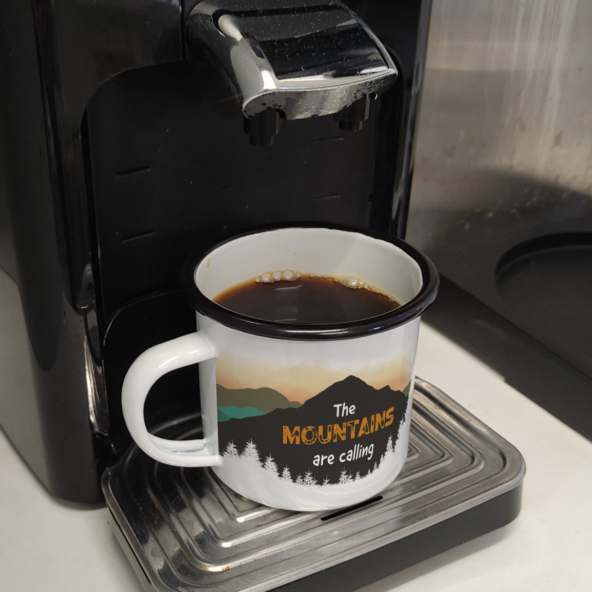 Berglandschaft The Mountains are calling Emaille Tasse