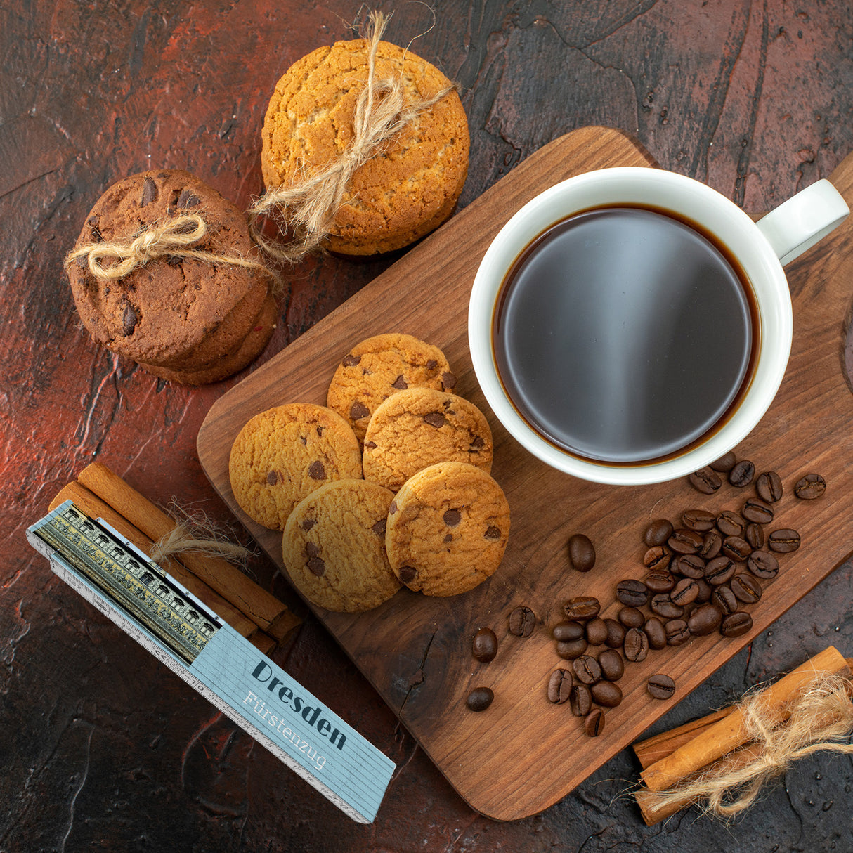 streetline Dresden Fürstenzug Meterstab aus Holz