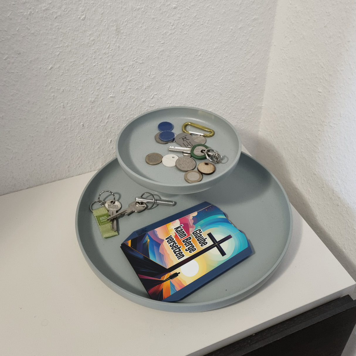 Berg mit Kreuz Parkscheibe mit Spruch: Glaube kann Berge versetzen