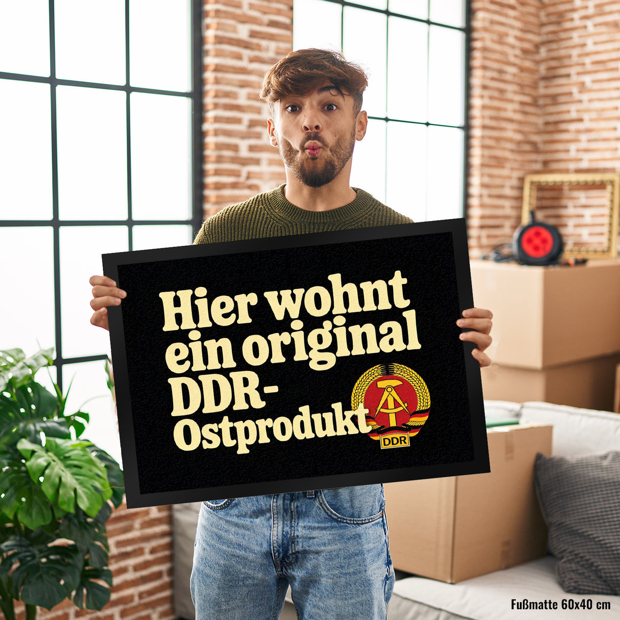 Hier wohnt ein original DDR-Ostprodukt Fußmatte in 35x50 cm mit Wappen