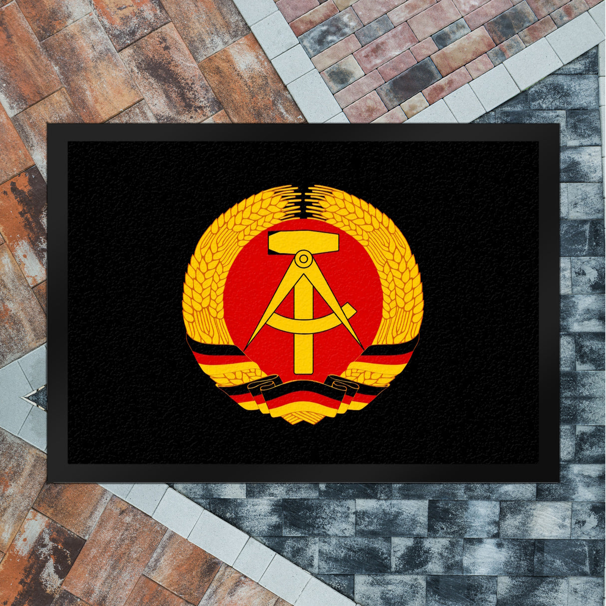 DDR Staatswappen Fußmatte in 35x50 cm für Ostalgie Fans