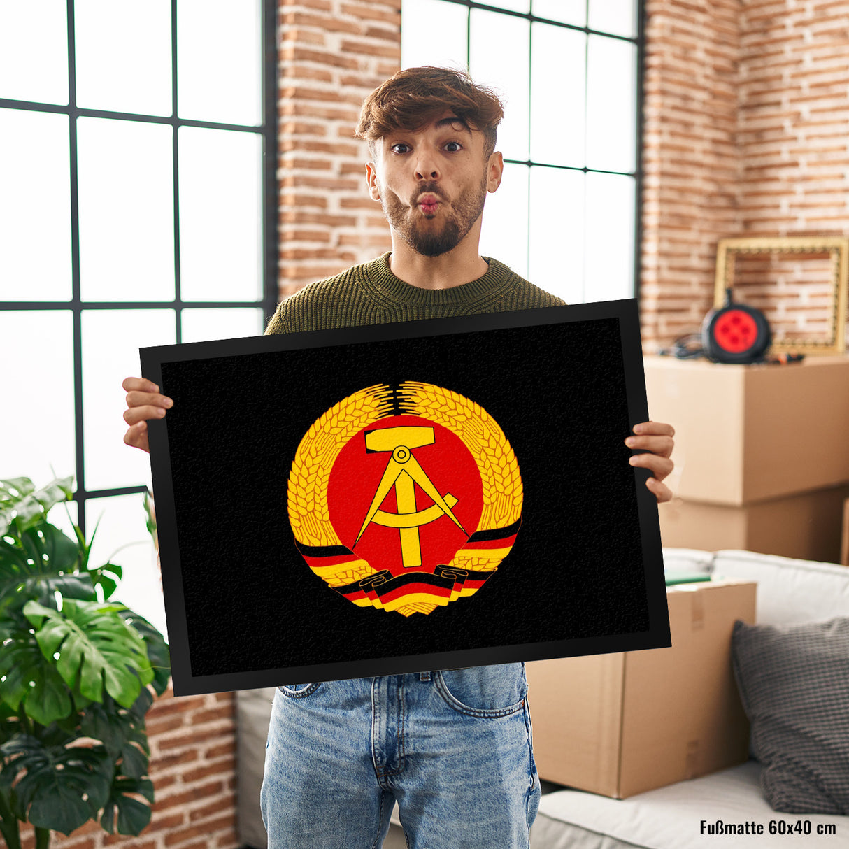 DDR Staatswappen Fußmatte in 35x50 cm für Ostalgie Fans