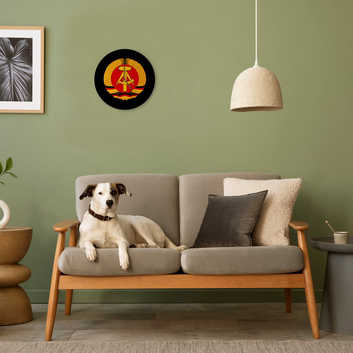 DDR Staatswappen Wanduhr für Ostalgie Fans