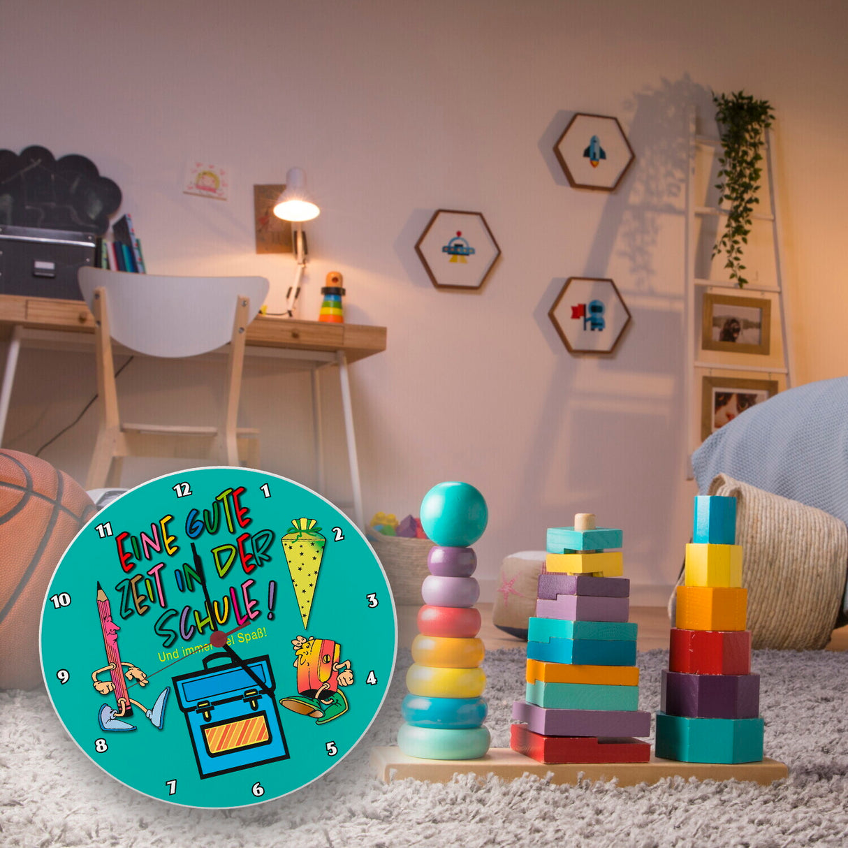 Schulkind Wanduhr mit Spruch: Gute Zeit und viel Spaß!