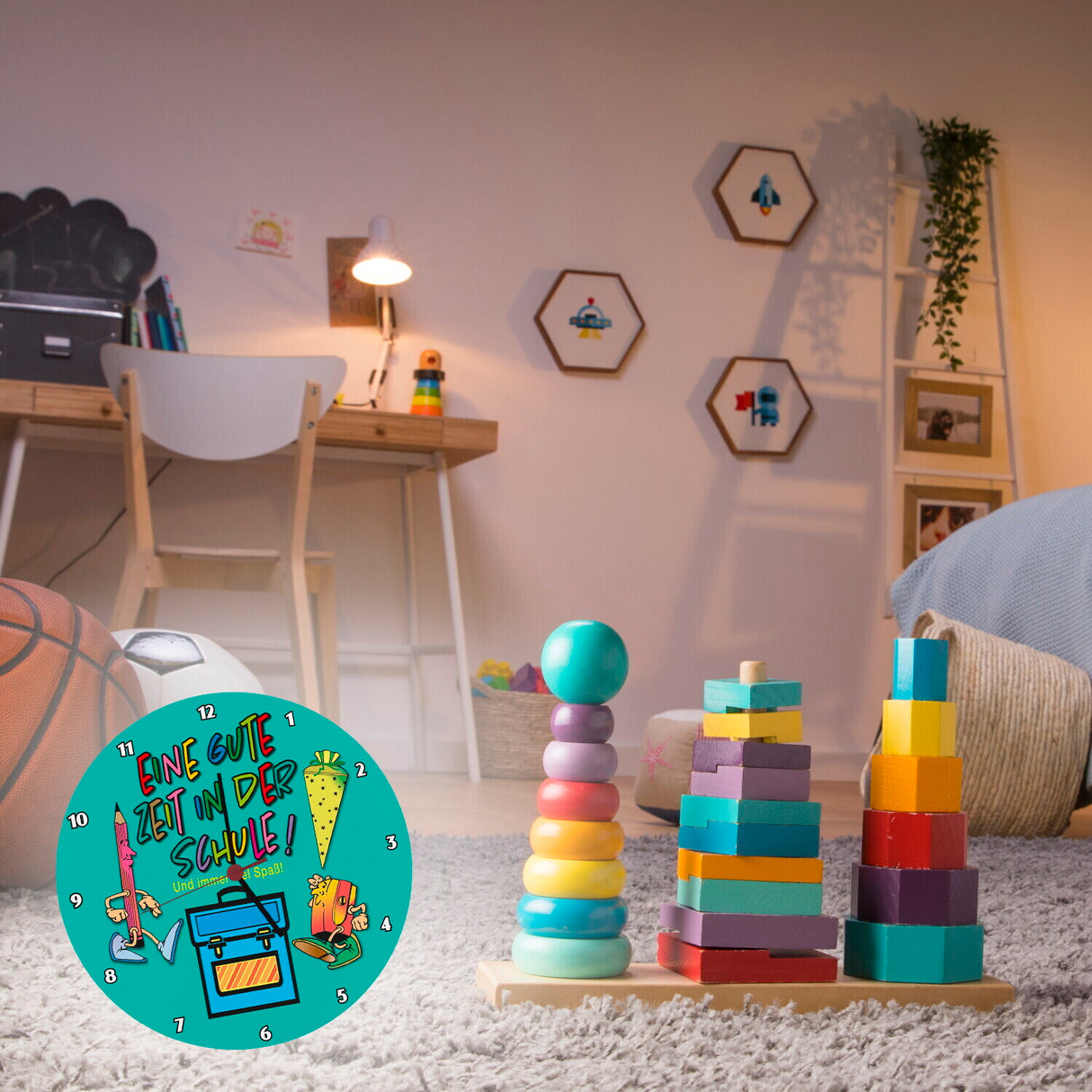 Schulkind Wanduhr mit Spruch: Gute Zeit und viel Spaß!