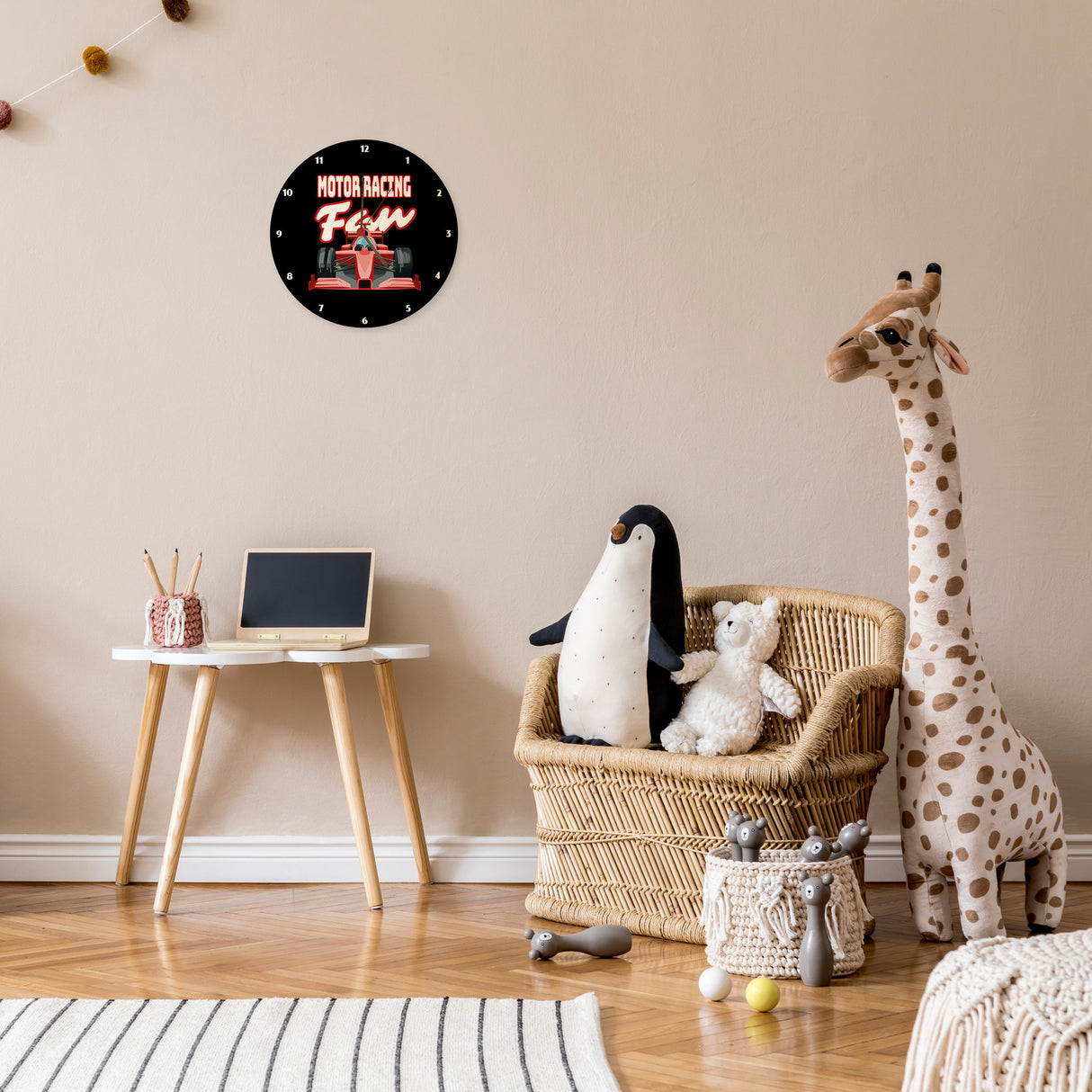 Sportwagen Wanduhr mit Spruch: Motor Racing Fan