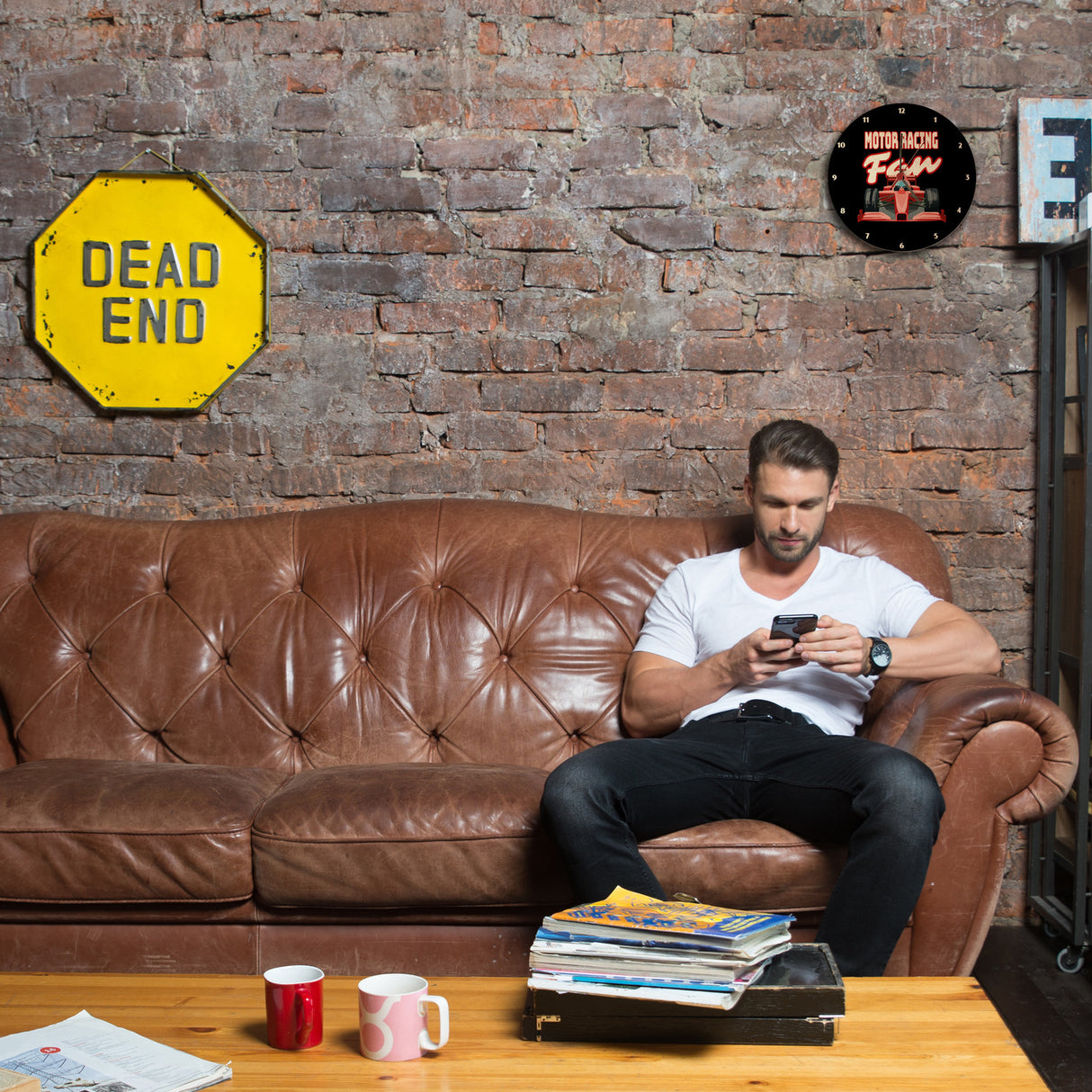 Sportwagen Wanduhr mit Spruch: Motor Racing Fan