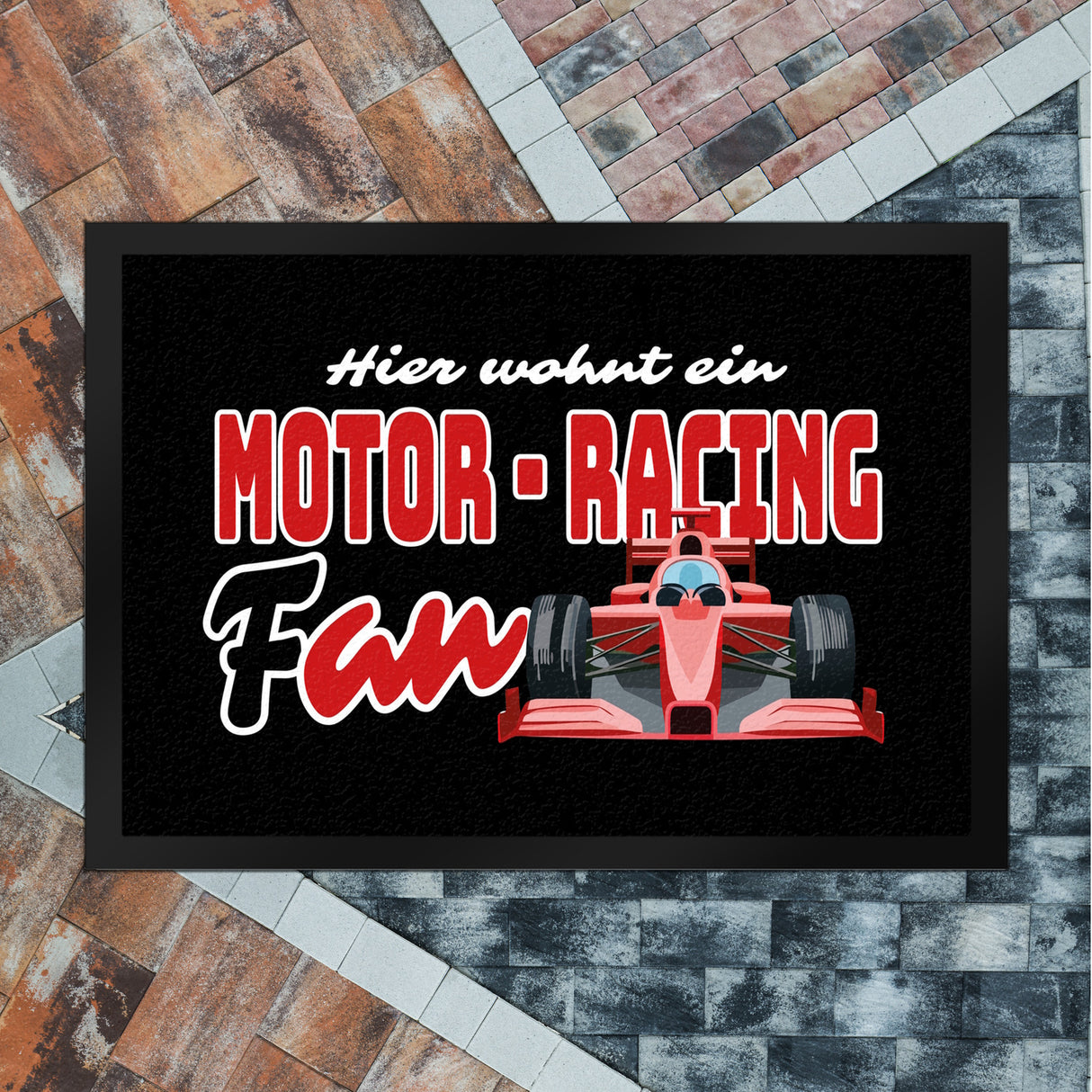 Sportwagen Fußmatte in 35x50 cm mit Spruch: Hier wohnt ein Motor-Racing Fan