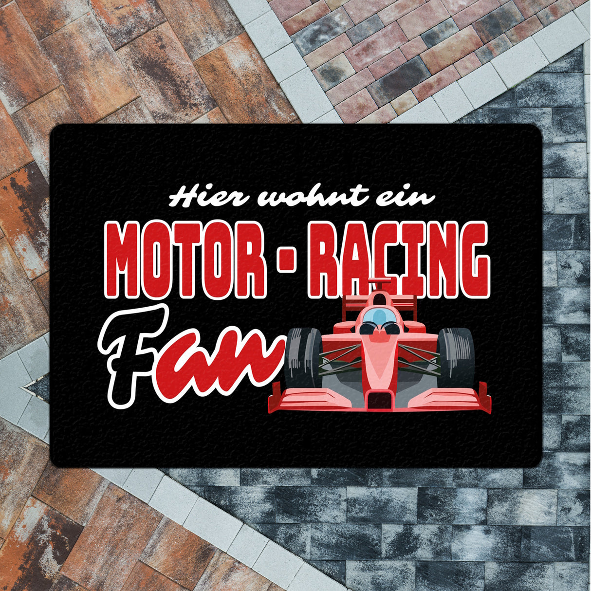 Sportwagen Fußmatte in 35x50 cm ohne Rand mit Spruch: Hier wohnt ein Motor-Racing Fan
