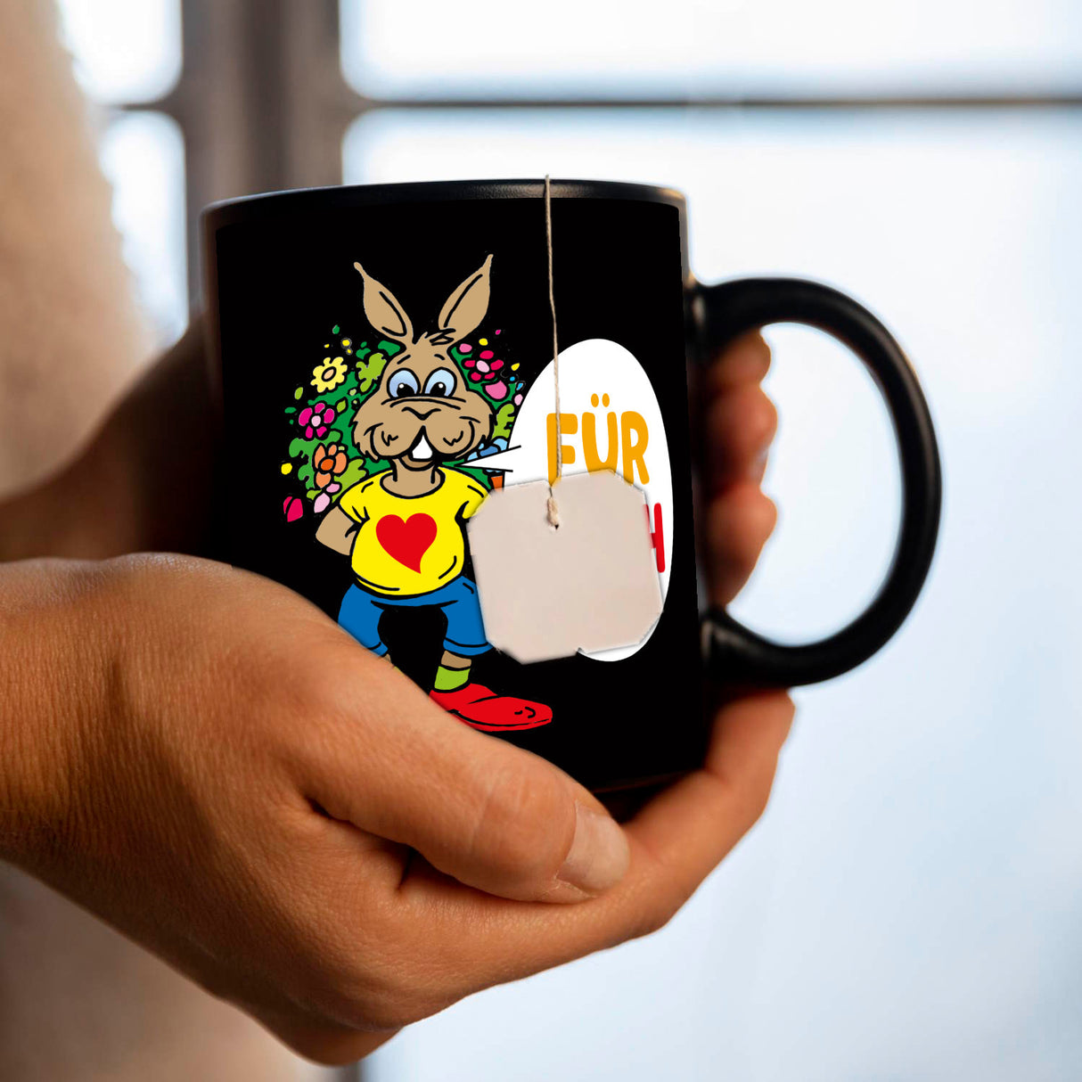 Osterhase Tasse in Schwarz mit Spruch: Für dich