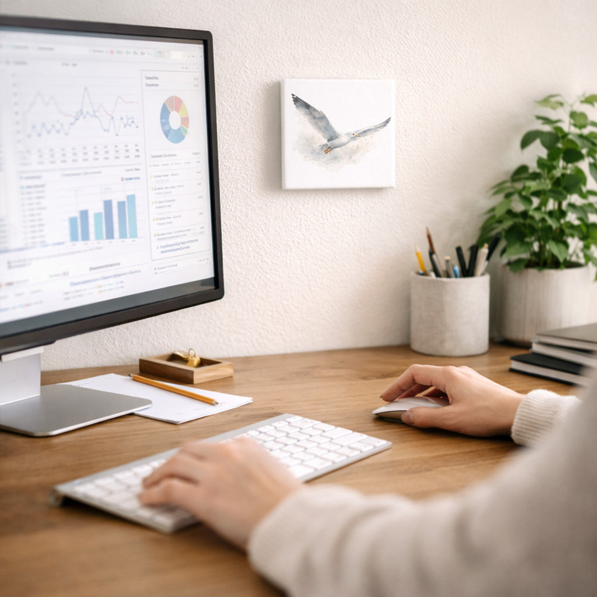 Küstenklänge Möwe Holzbild in 10x10 cm zum Stellen oder Aufhängen