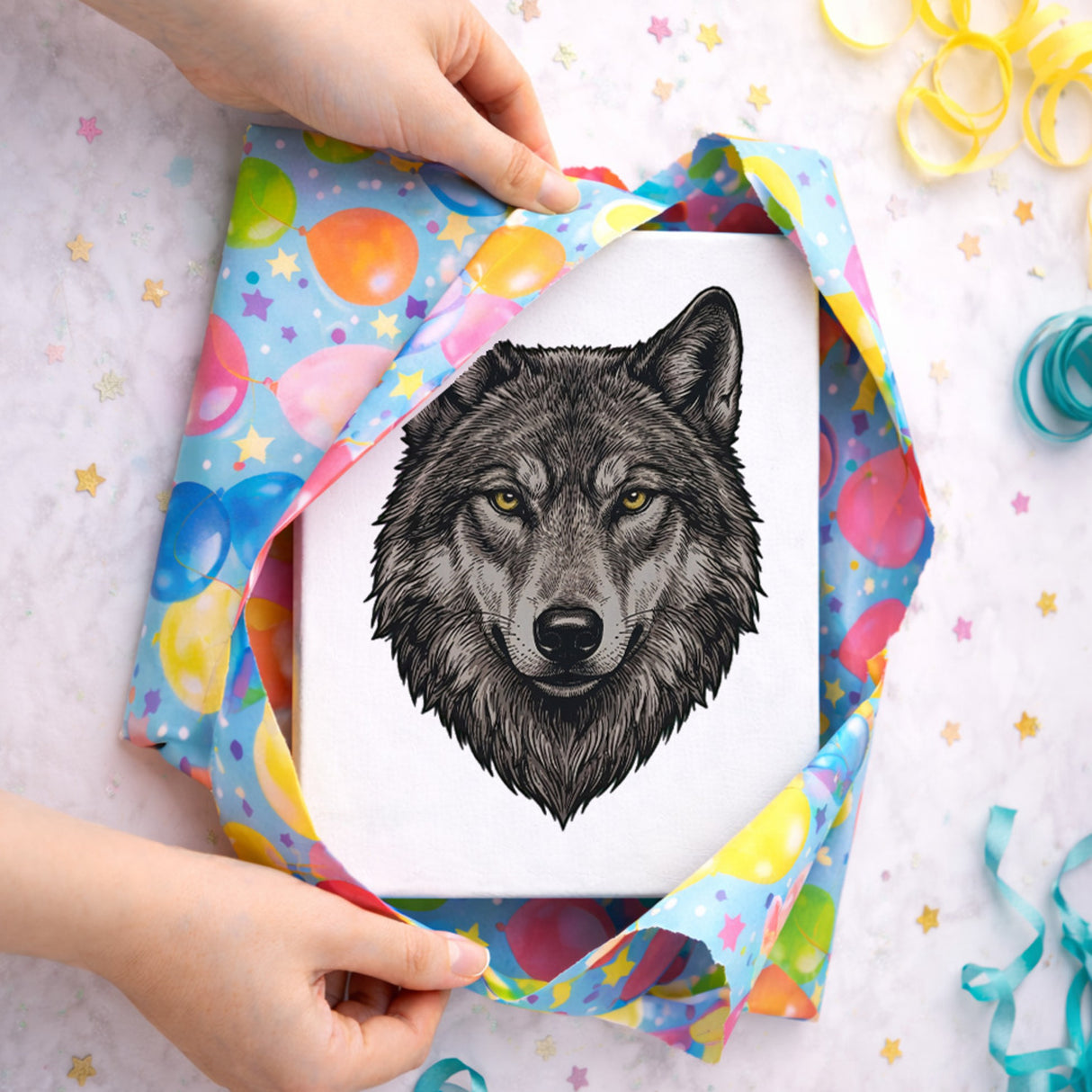 Grauer Wolf Holzbild in 20x15 cm zum Stellen oder Aufhängen für Naturliebhaber