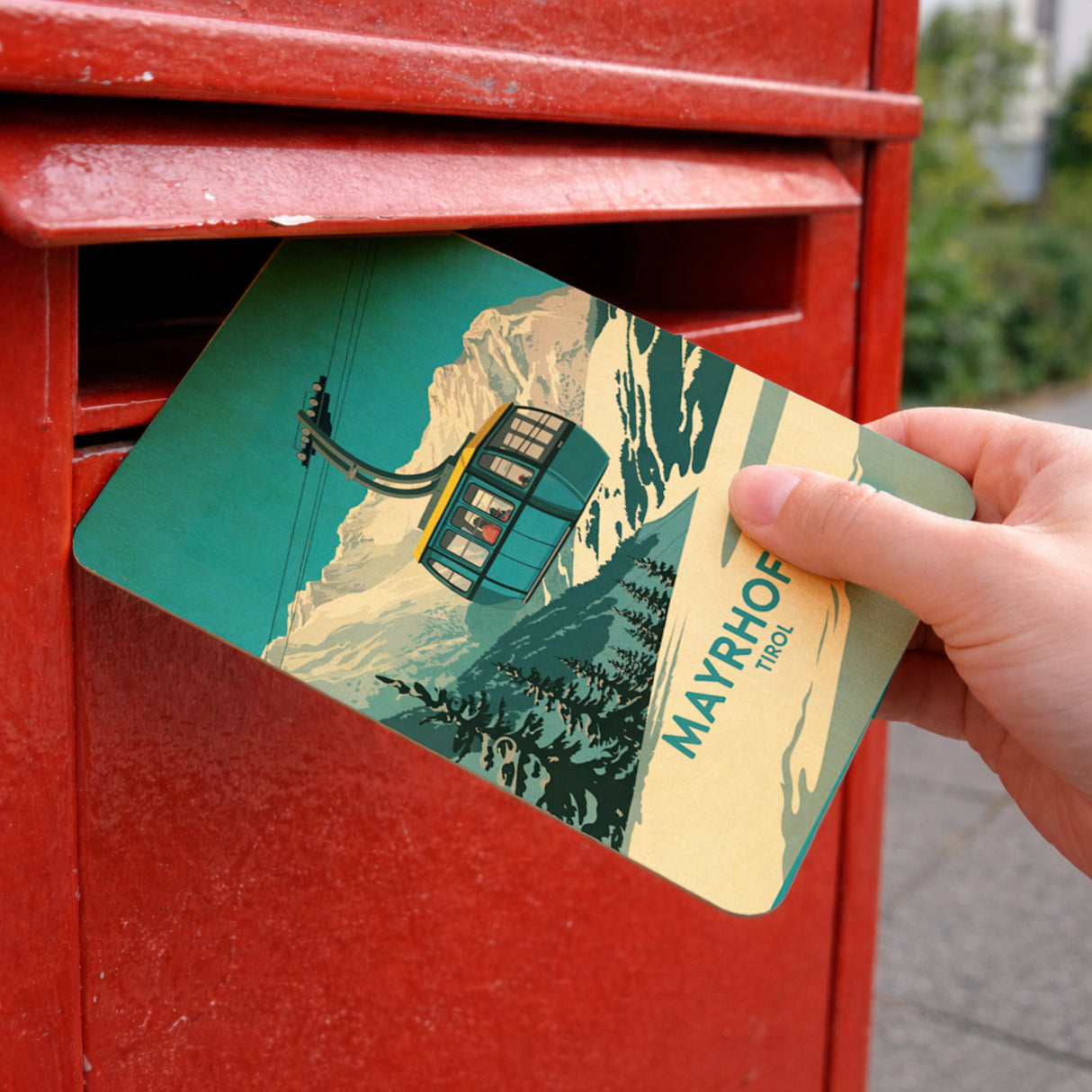 Mayrhofen Tirol Postkarte aus Holz mit blau-gelber Seilbahn
