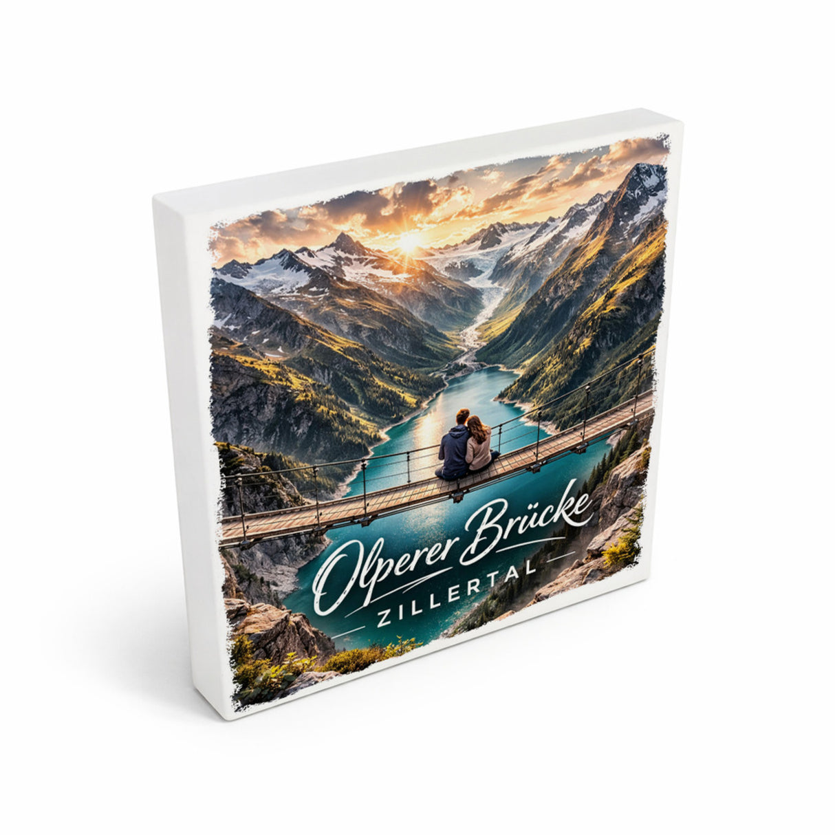 Olperer Brücke Holzbild in 10x10 cm zum Stellen oder Aufhängen mit Sonnenuntergang