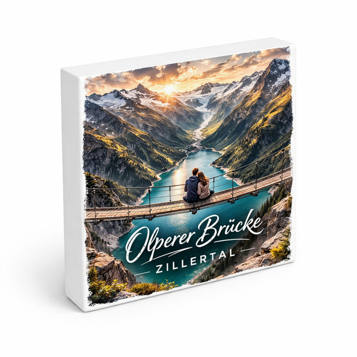 Olperer Brücke Holzbild in 10x10 cm zum Stellen oder Aufhängen mit Sonnenuntergang