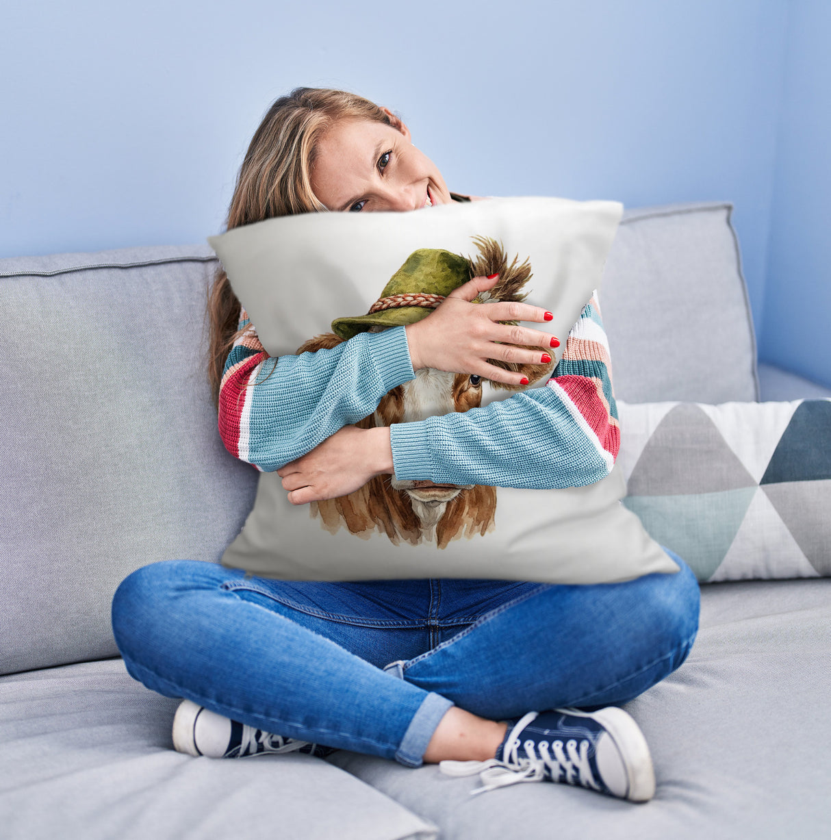 Kuh mit alpenländischem Trachtenhut Kissen