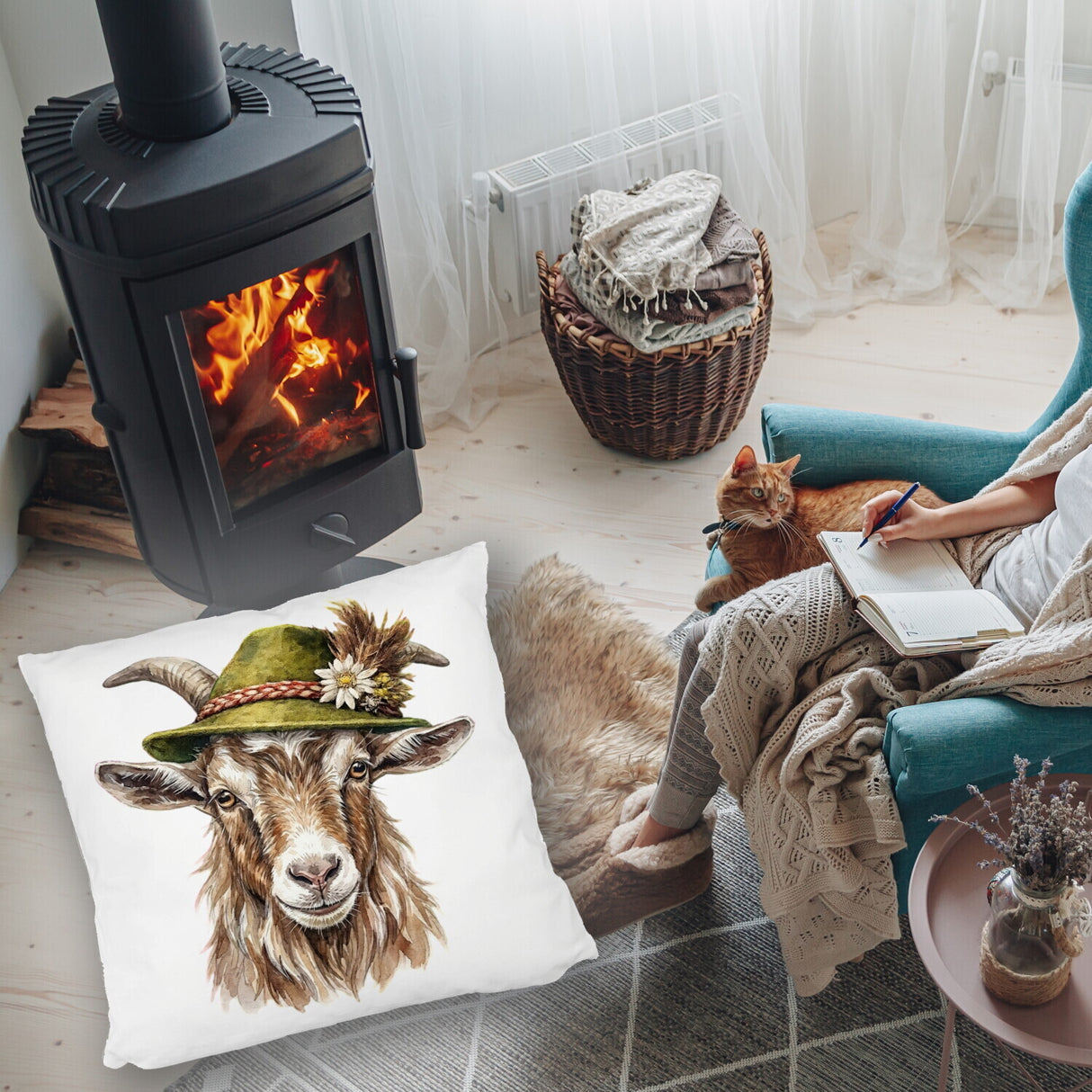 Ziege mit alpenländischem Trachtenhut Kissen