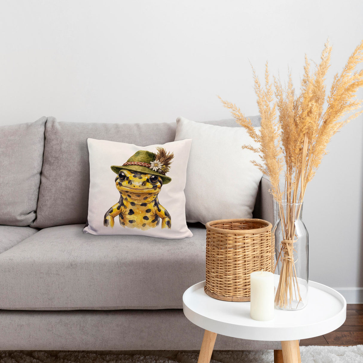 Feuersalamander mit alpenländischem Trachtenhut Kissen