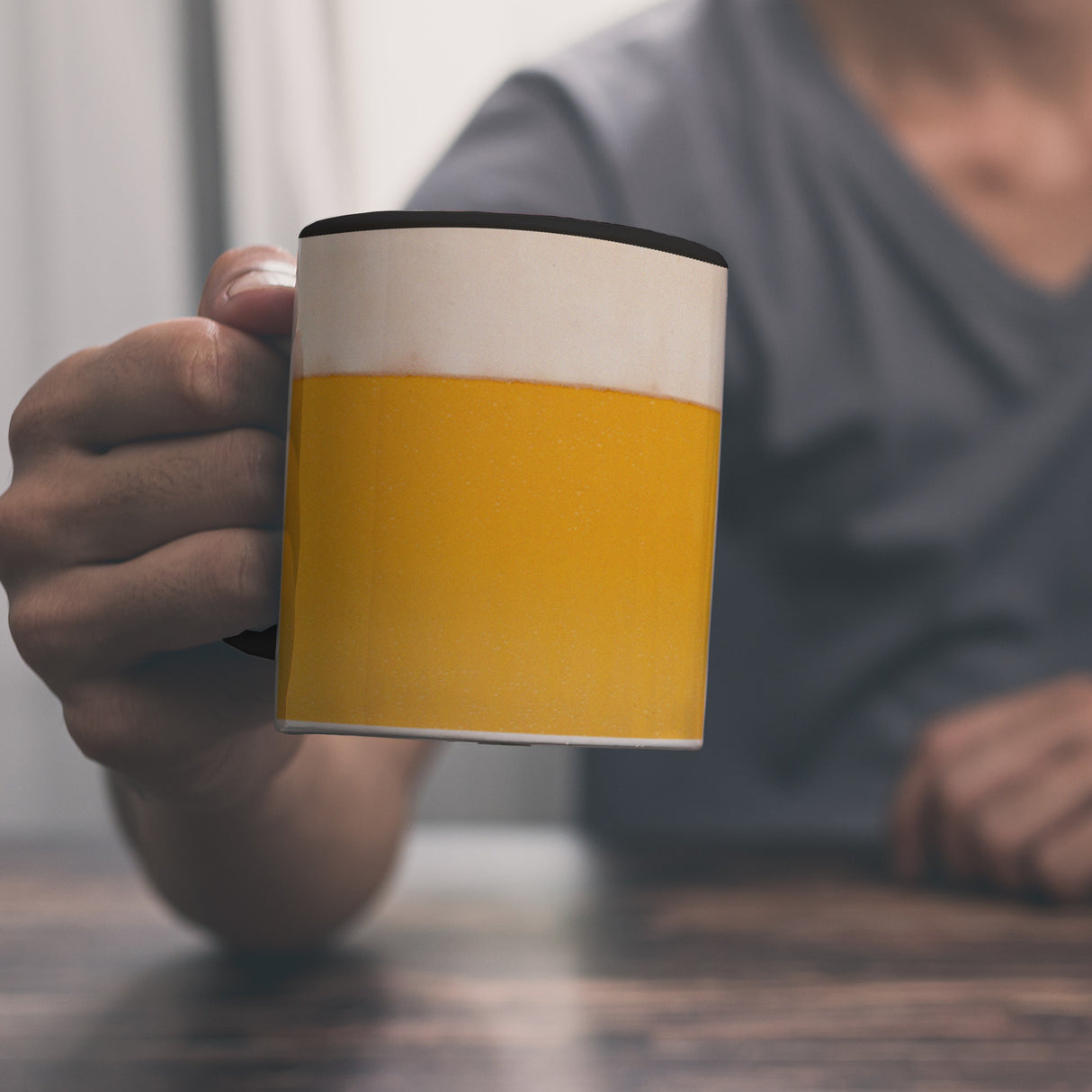 Kaffeebecher mit Bier Motiv