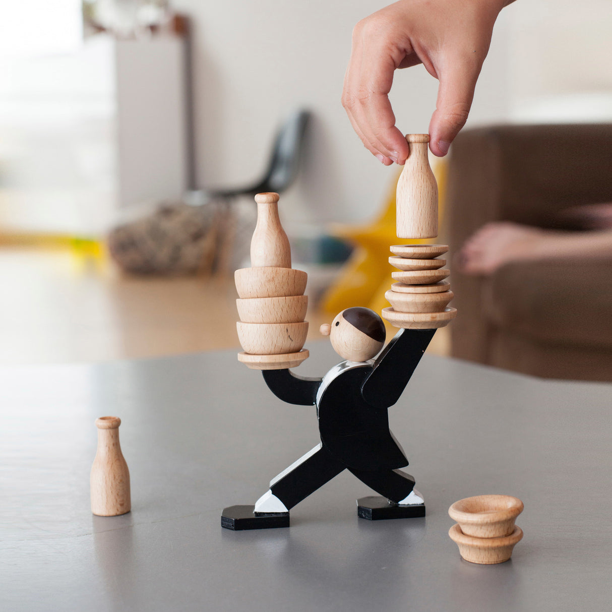 Die Balance des Kellners Gesellschaftsspiel
