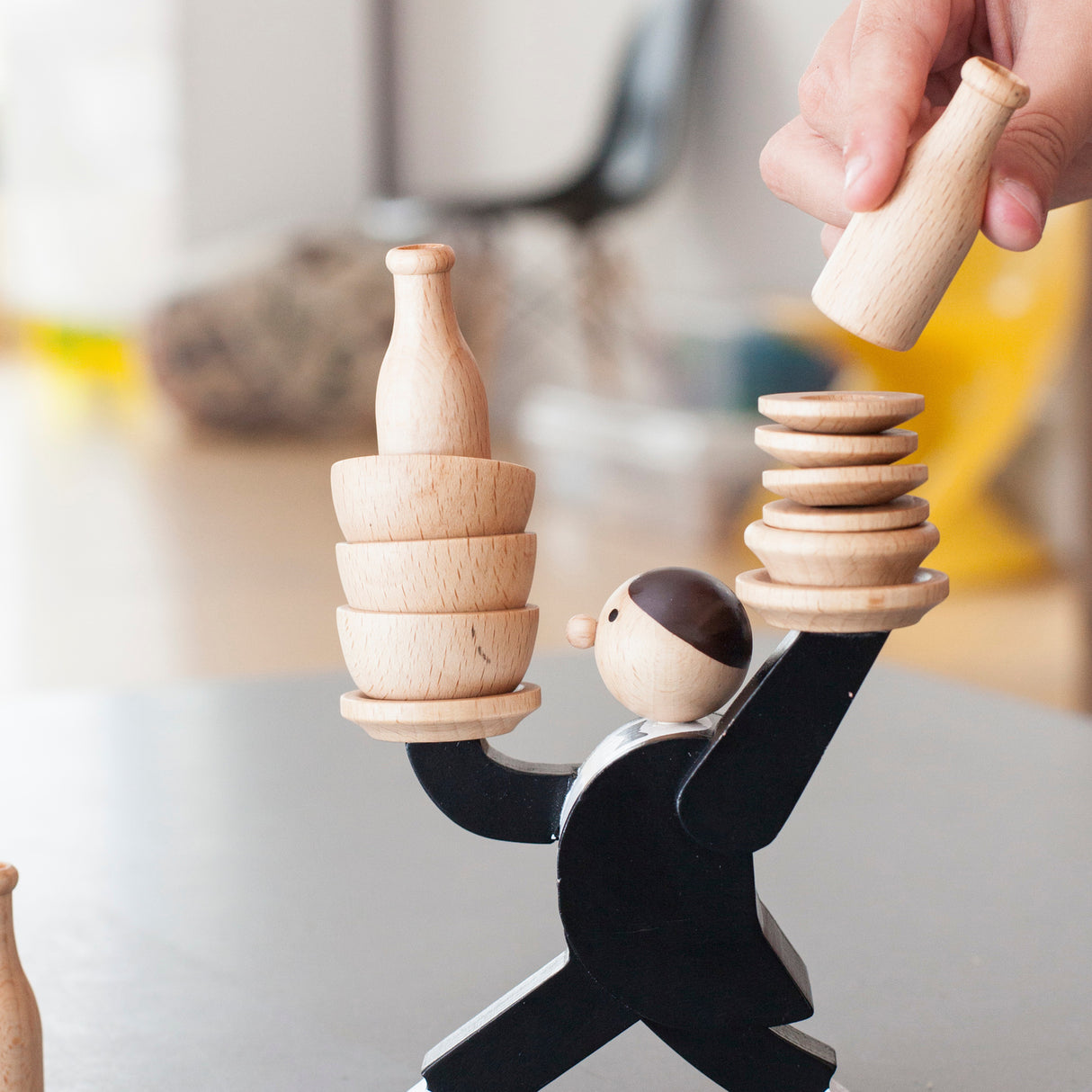Die Balance des Kellners Gesellschaftsspiel