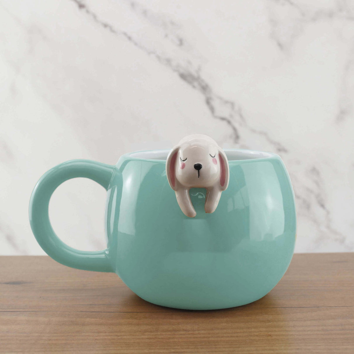 Tier Kaffeebecher mit Hasen-Figur