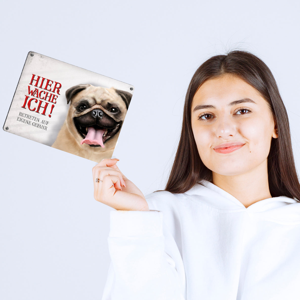Metallschild mit Mops Motiv und Spruch: Betreten auf eigene Gefahr ...