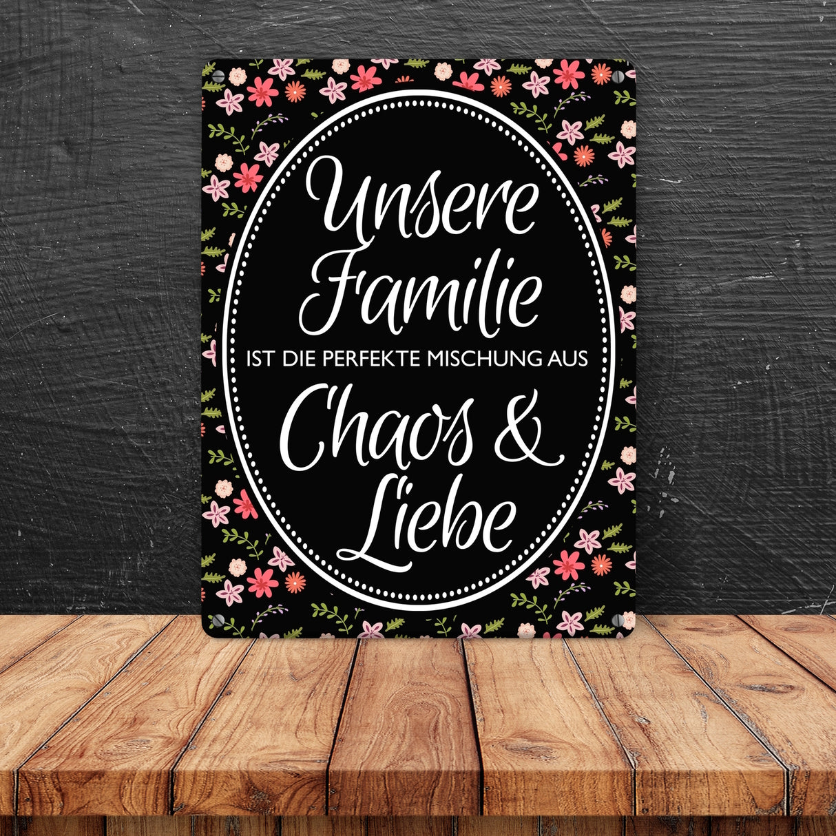 Metallschild mit Spruch: Unsere Familie ist die perfekte ...