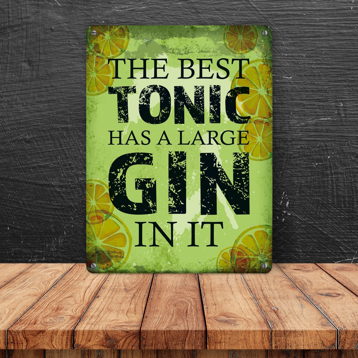 Metallschild mit Gin Tonic Motiv und Spruch: Best Tonic has Gin in it