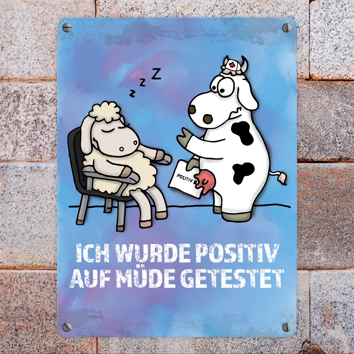 Metallschild mit Schaf und Kuh Motiv und Spruch: Positiv auf Müde getestet
