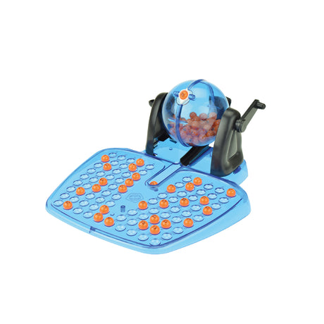 Bingo Gesellschaftsspiel mit Spielkarten und Chips