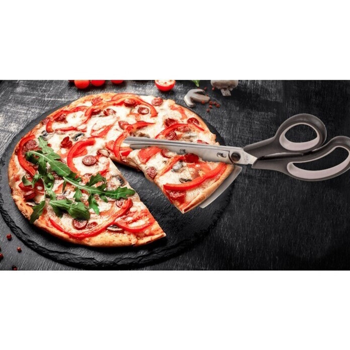 Pizzaschere Küchenhelfer mit Servierfläche