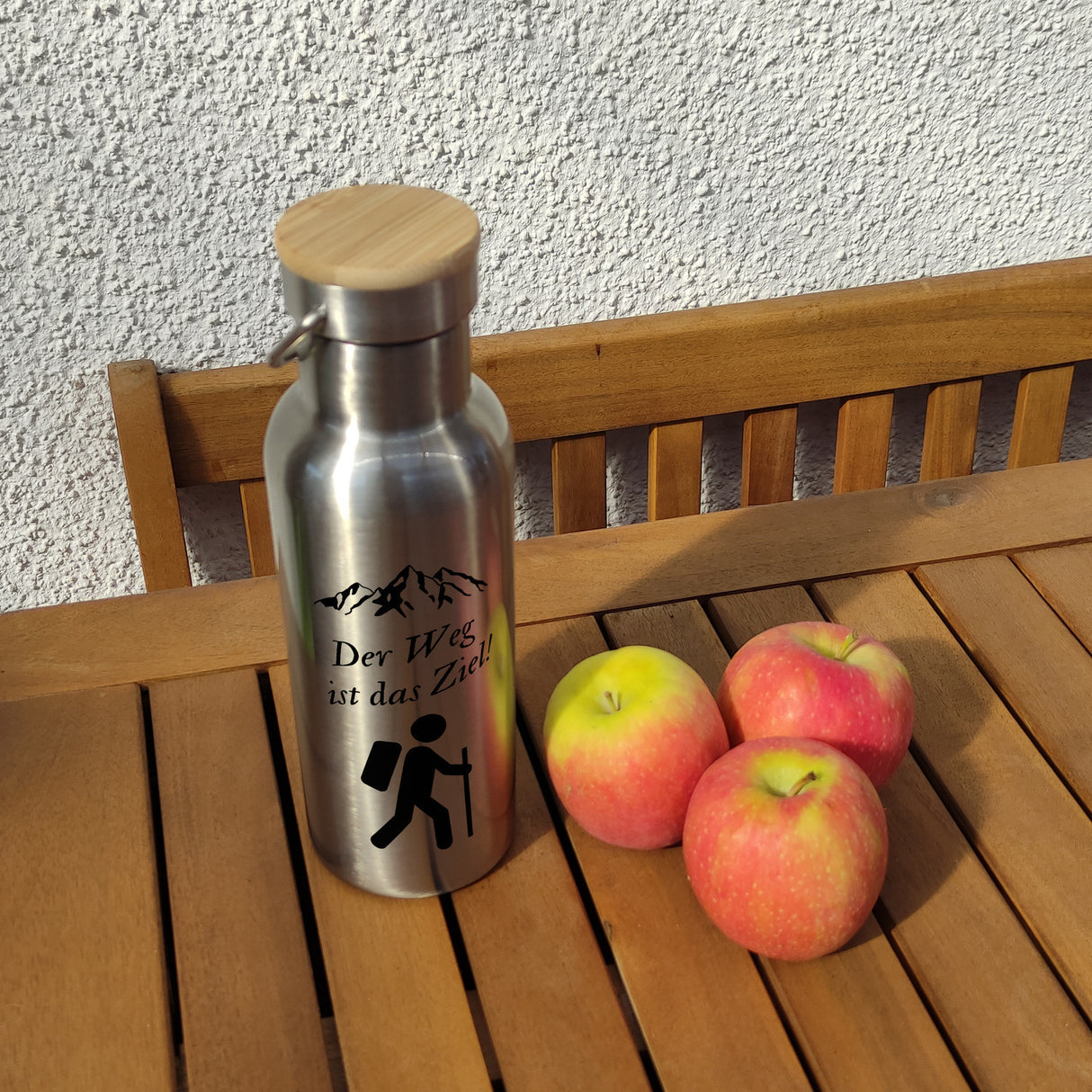 Der Weg ist das Ziel Wandern Thermoflasche mit Bambusdeckel