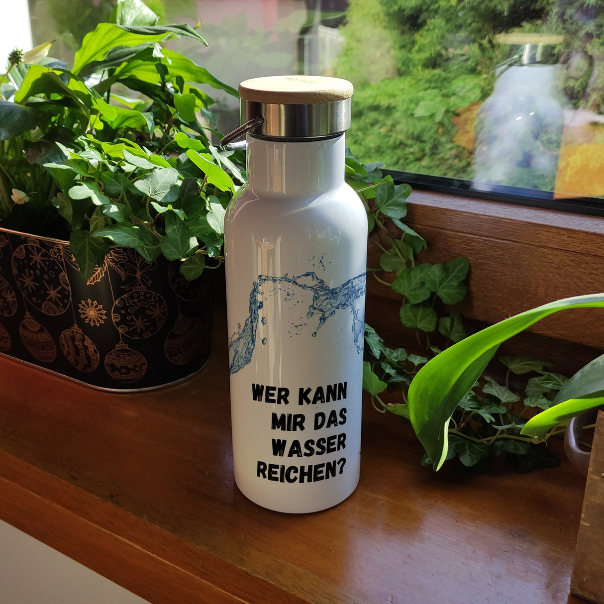 Wer kann mir das Wasser reichen? Thermoflasche mit Bambusdeckel