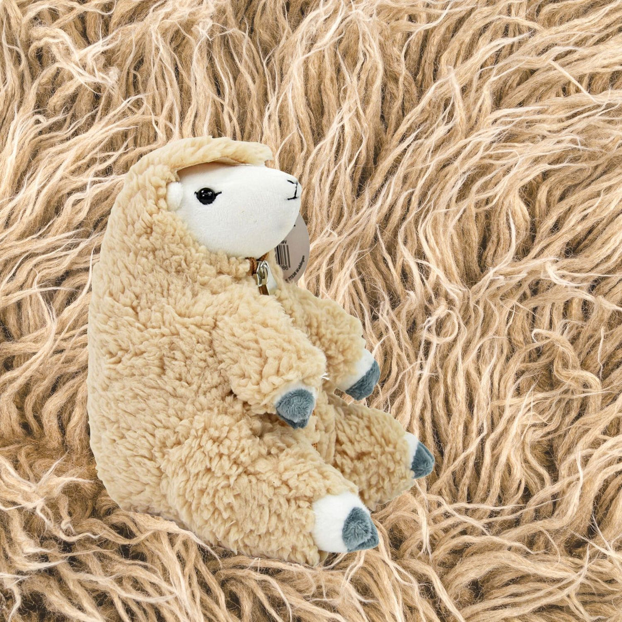 Schaf Kuscheltier mit abnehmbarem Schafspelz
