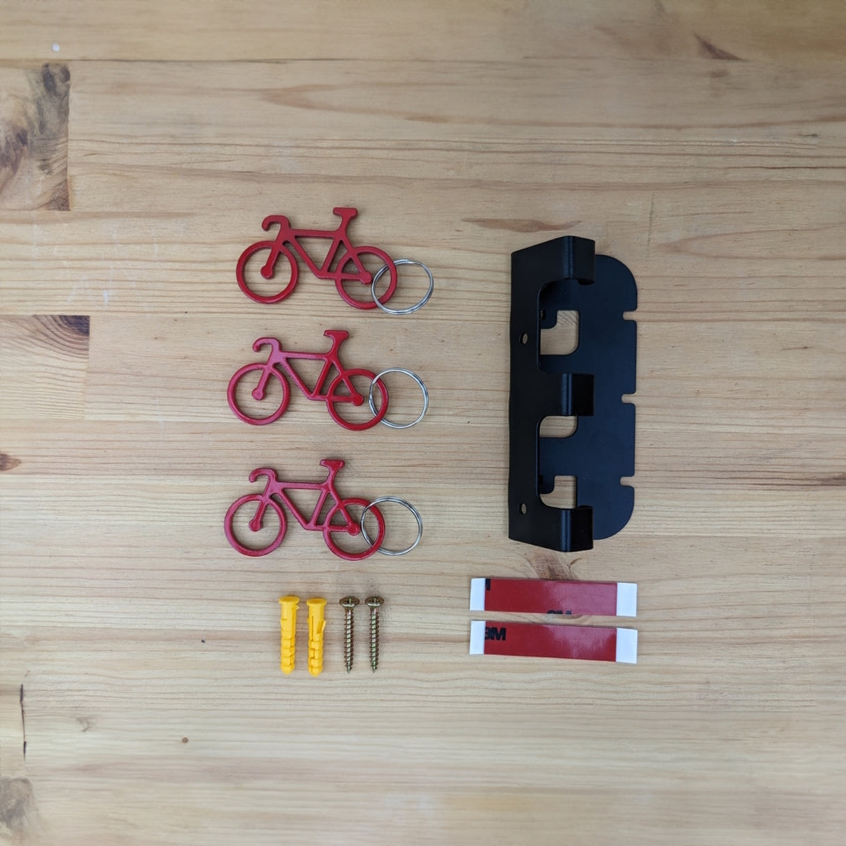 Schlüsselhalter Fahrrad Wandhalterung Schlüsselbrett mit drei Anhängern in Rot