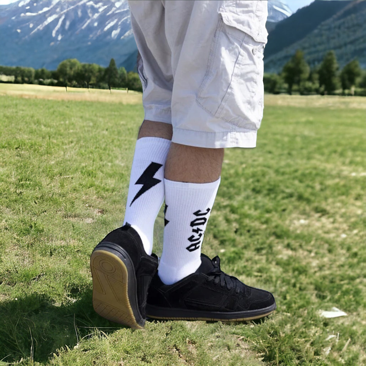Socken AC/DC Lightning Strikes Fanartikel Strümpfe in weiß in 43-47 im Paar