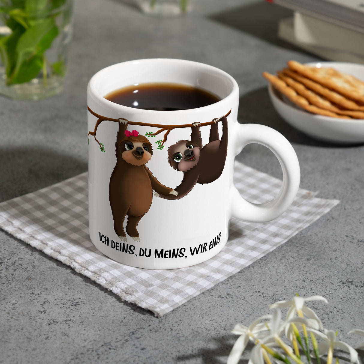 Kaffeebecher mit Faultier Pärchen Motiv und Spruch: Ich deins, du meins, wir eins