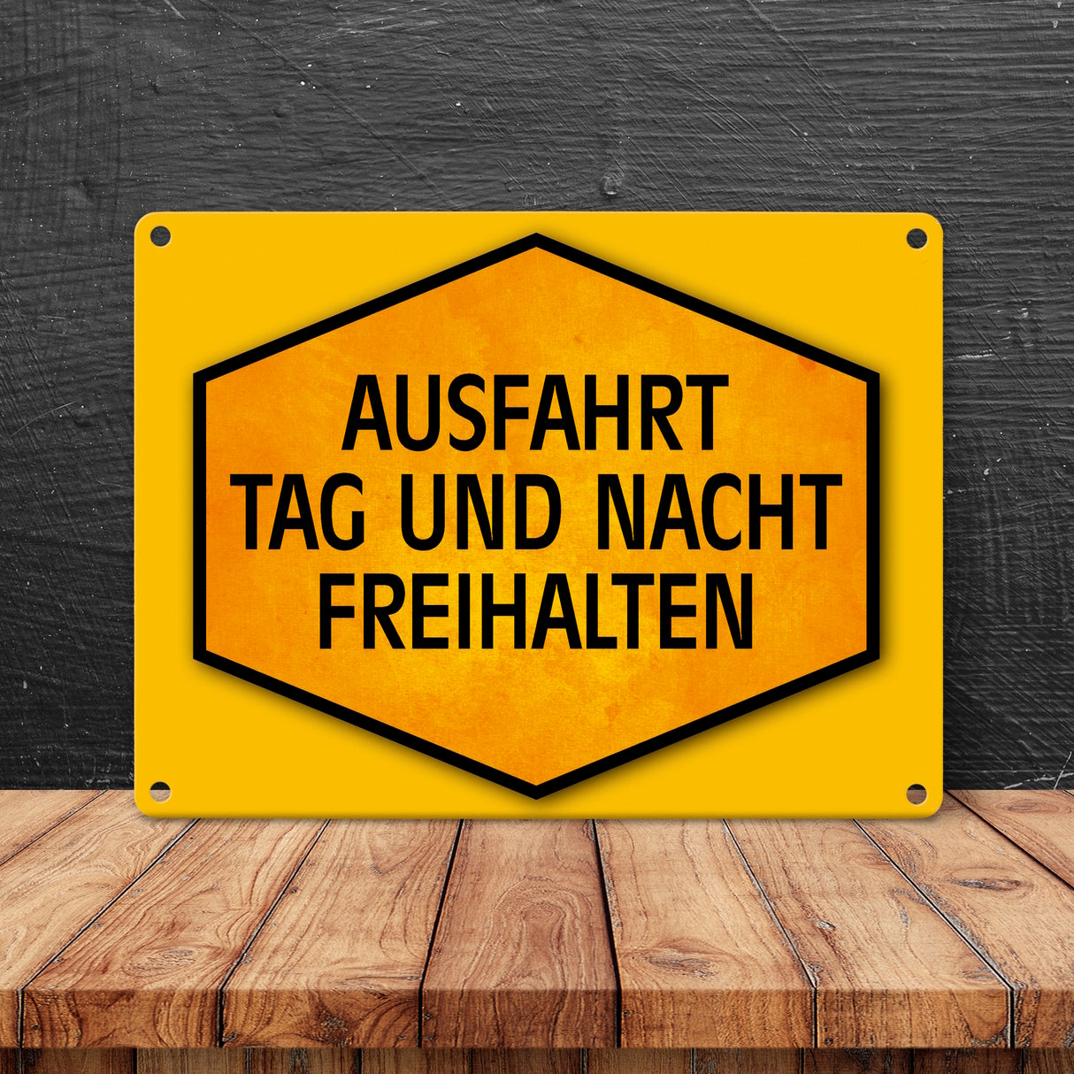 Ausfahrt Tag und Nacht freihalten Warn- und Hinweisschild in Gelb und Schwarz