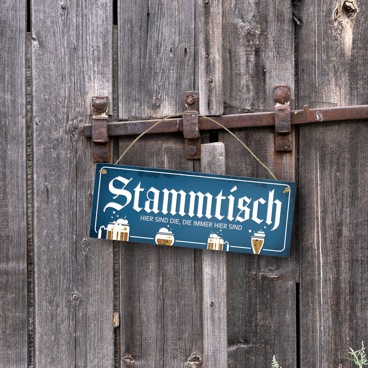Stammtisch Metallschild mit Straßenschild-Optik und Bier Motiv