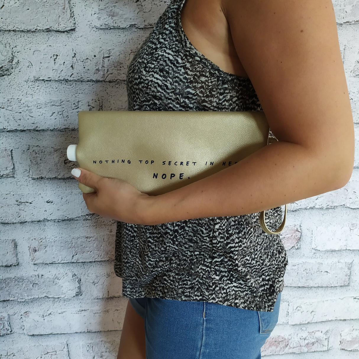 Handtasche Flachmann in gold
