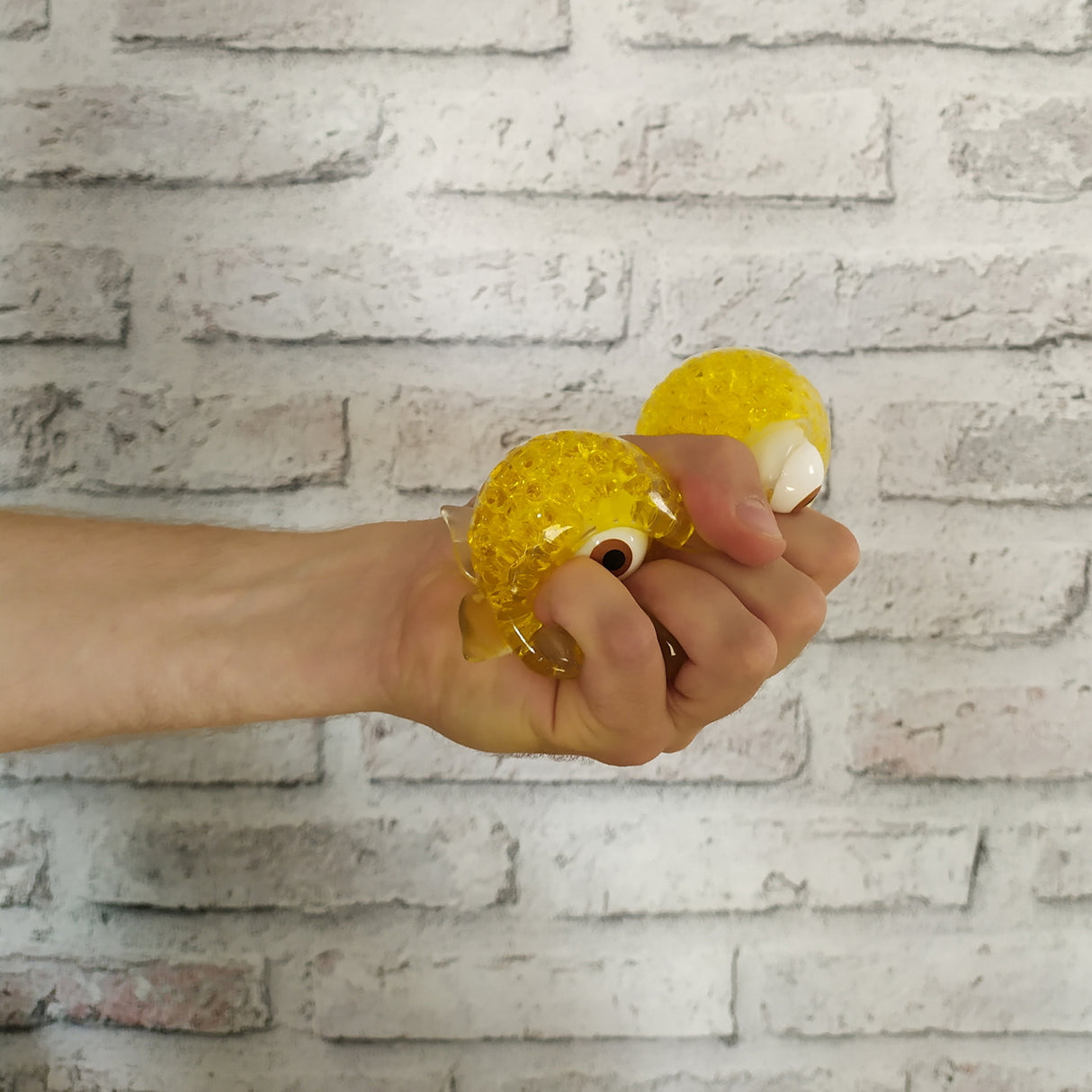 Narwal Stressball in gelb