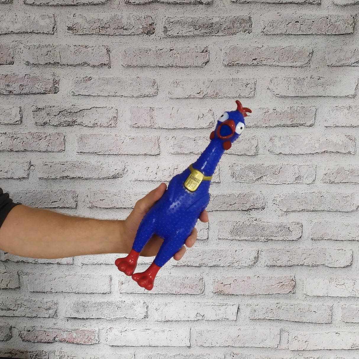 Gummihuhn Stressball mit lustigem Sound in blau
