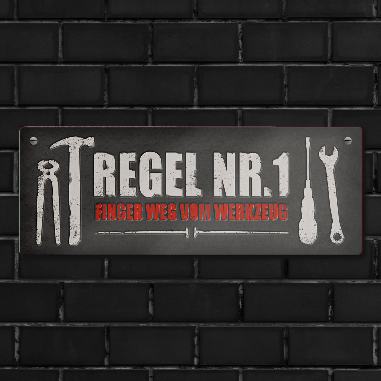 Werkstatt Metallschild mit Spruch: Regel Nr. 1 Finger weg vom Werkzeug