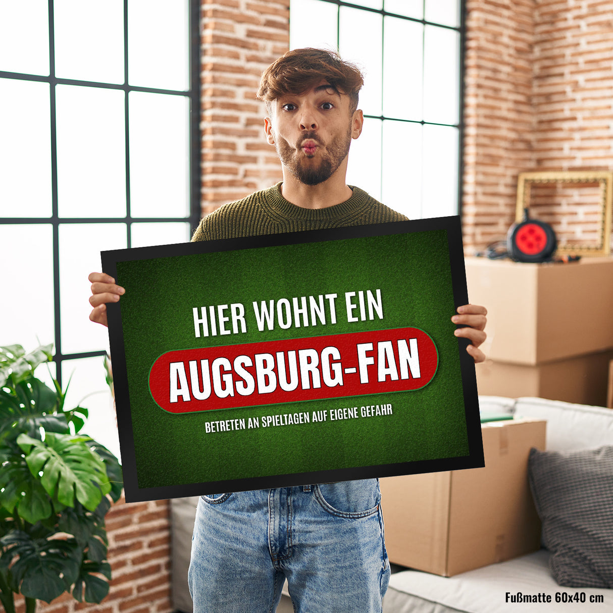 Hier wohnt ein Augsburg-Fan Fußmatte mit Rasen Motiv