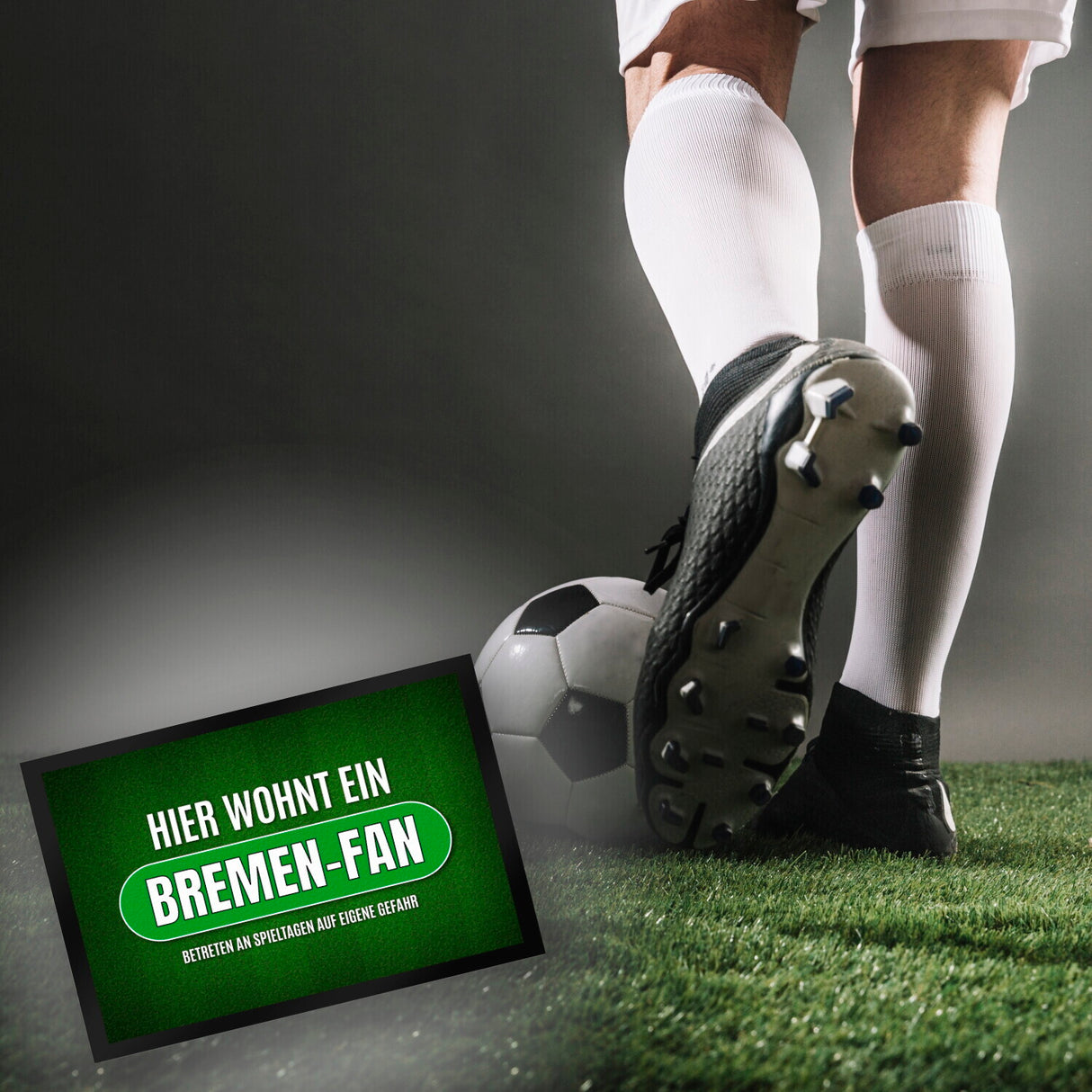 Hier wohnt ein Bremen-Fan Fußmatte mit Rasen Motiv