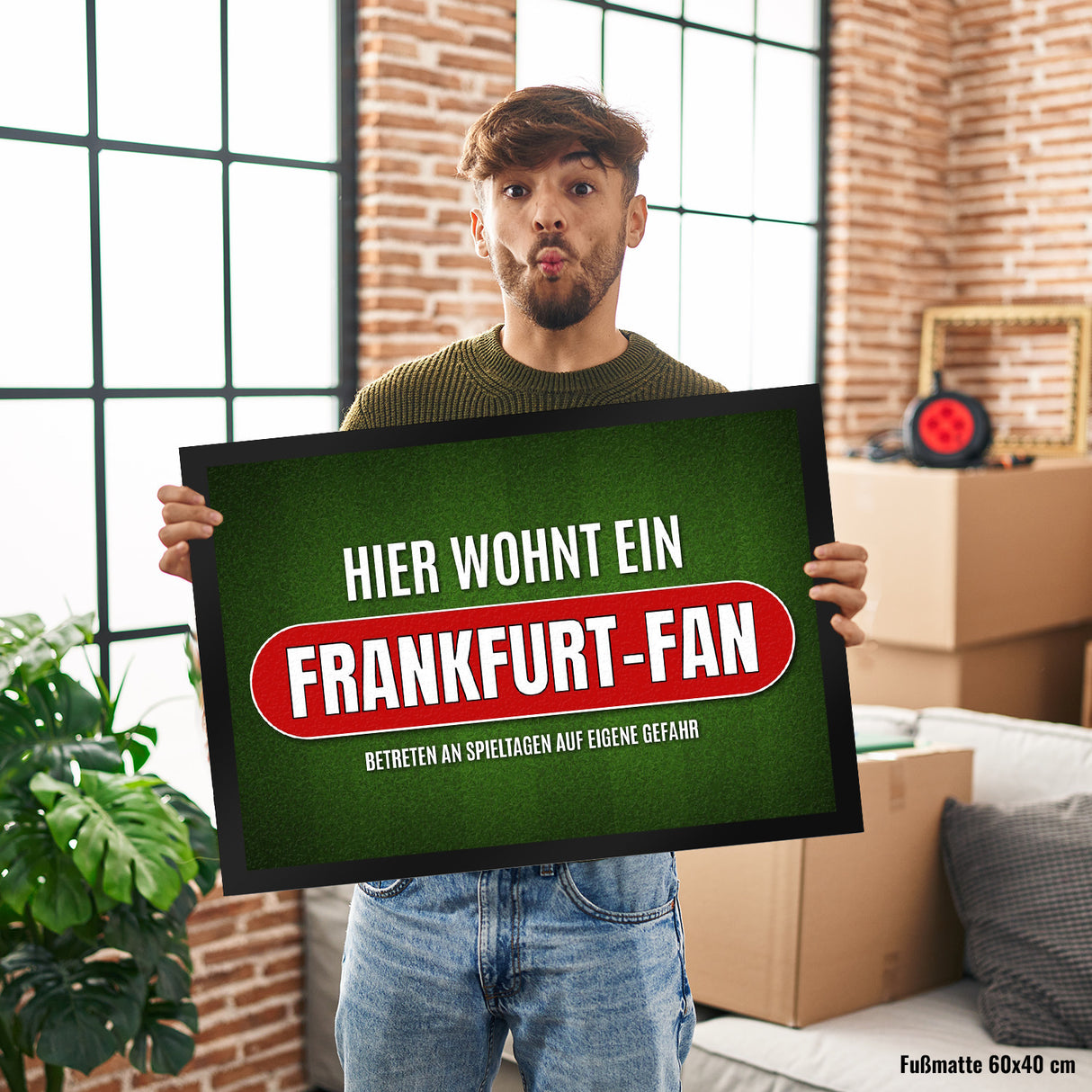 Hier wohnt ein Frankfurt-Fan Fußmatte mit Rasen Motiv