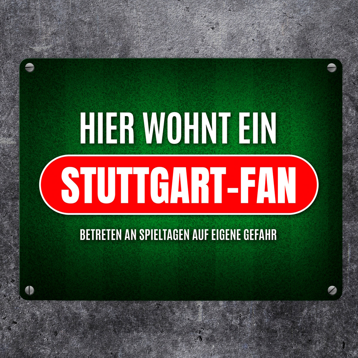 Hier wohnt ein Fußballfan Metallschild mit Rasen Motiv - Fußball Tor Verein Fußballplatz Platz kicken