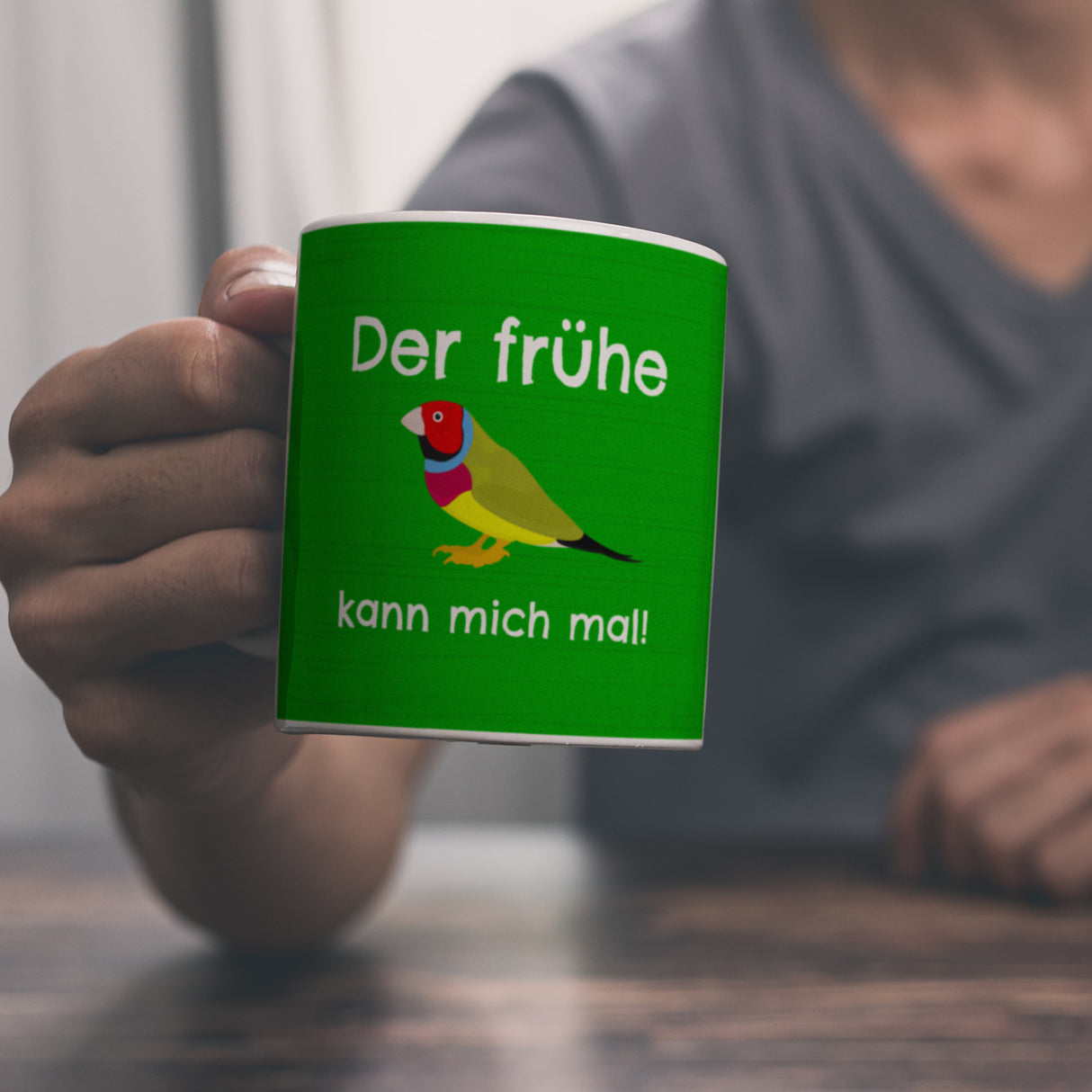 Kaffeebecher mit Bild und Spruch Der frühe Vogel kann mich mal!