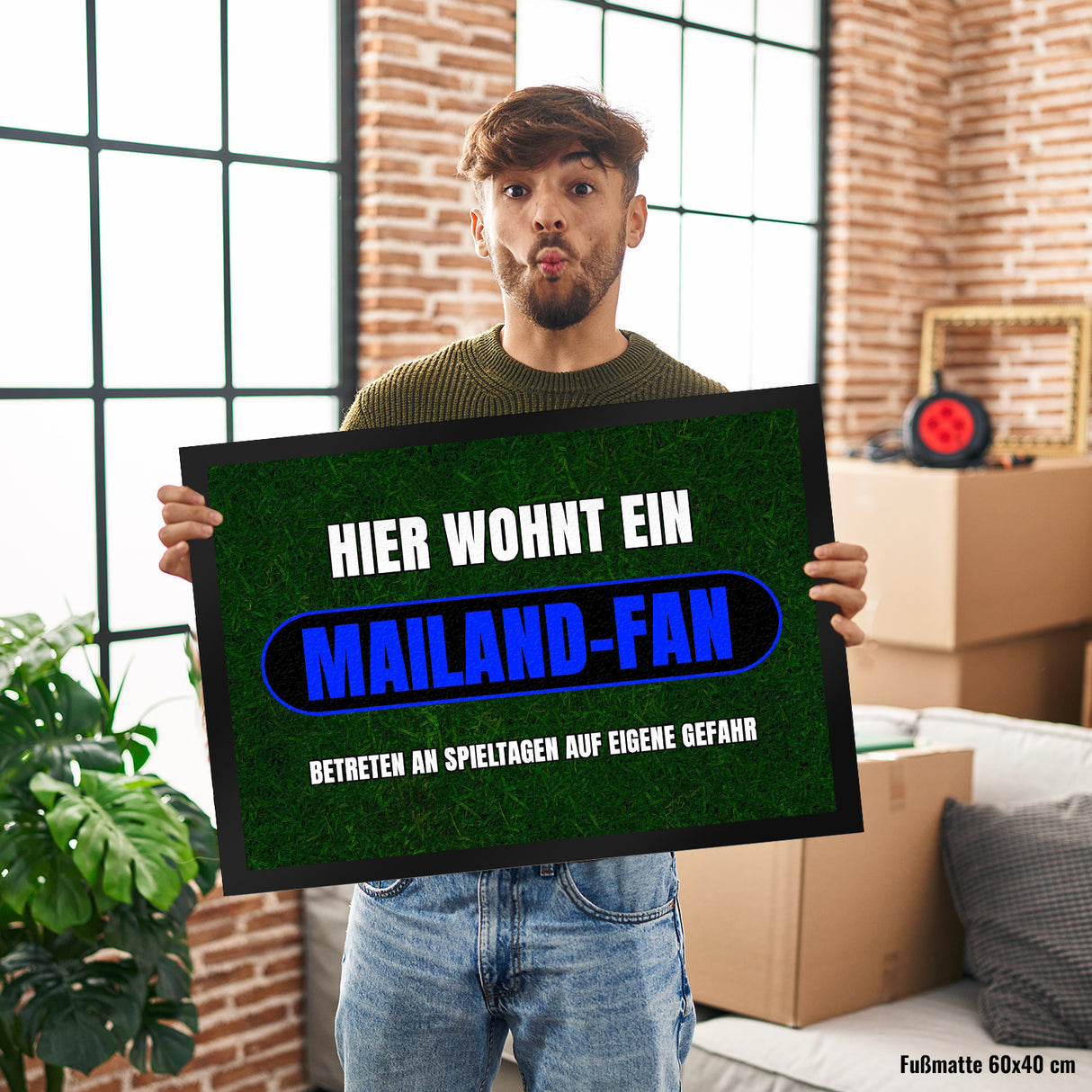 Hier wohnt ein Mailand-Fan Fußmatte in 35x50 cm mit Rasenmotiv